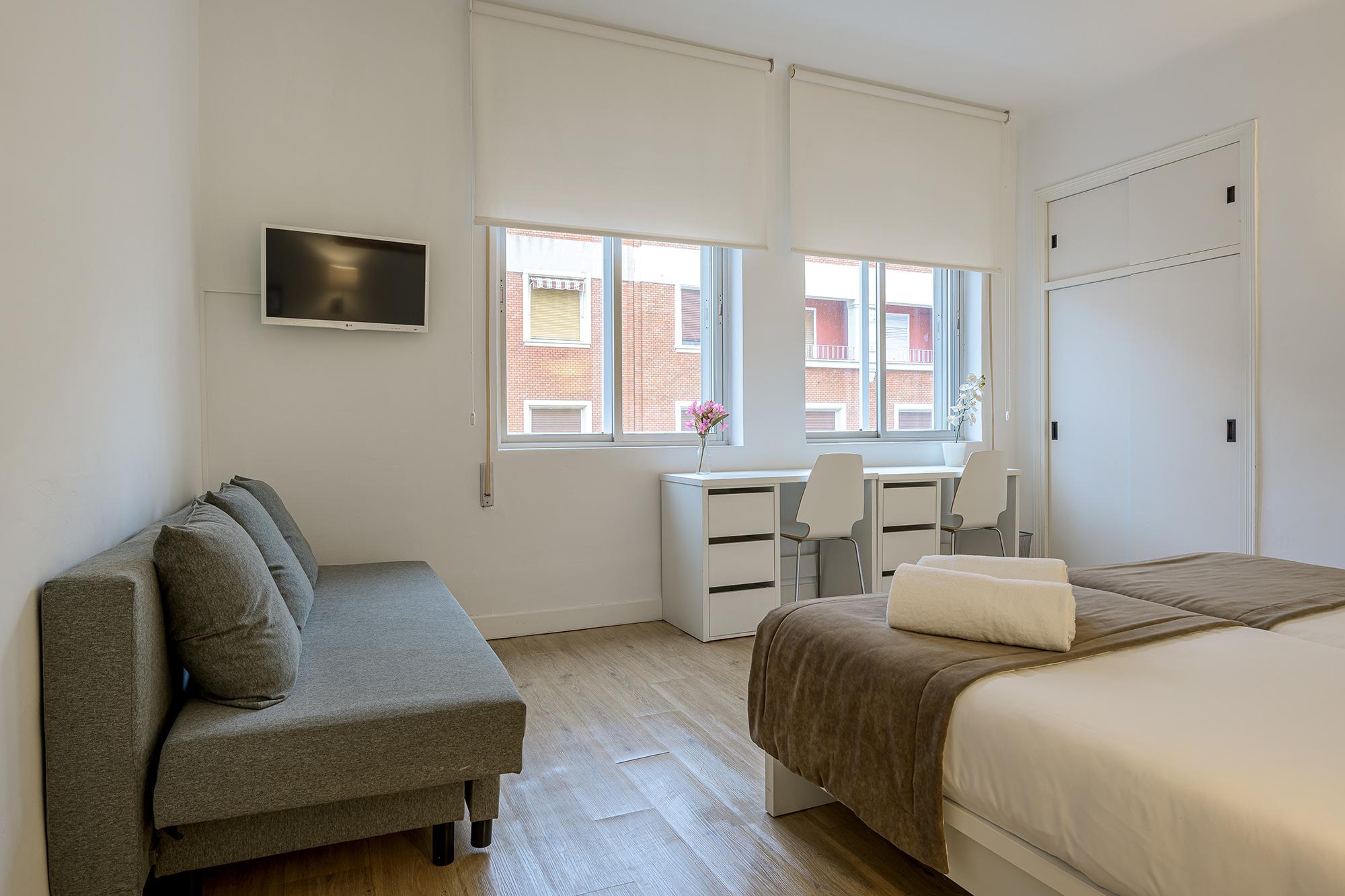Neomagna Madrid Hotel Екстериор снимка